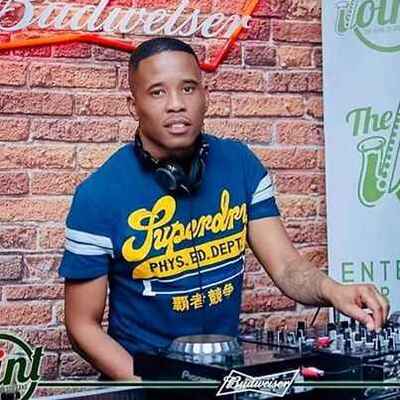DJ Stokie – Soweto Online Sessions (4-07-2020)